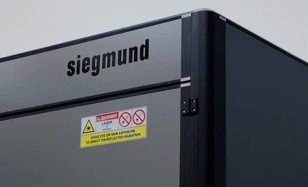 Siegmund modular laser safety booth